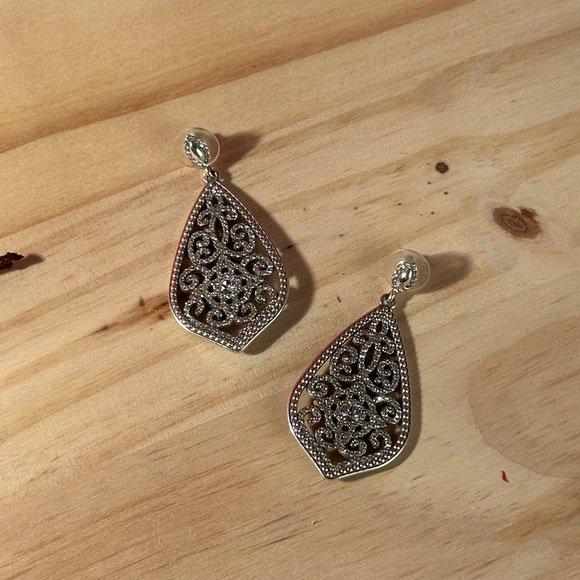 Brighton Elegant Silver Filigree Teardrop Earrings - Picture 1 of 2